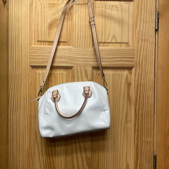 Kate Spade bag, EUC. - Picture 2 of 15